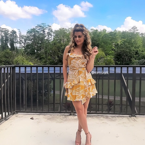 ruffle mini summer dress - Picture 2 of 8